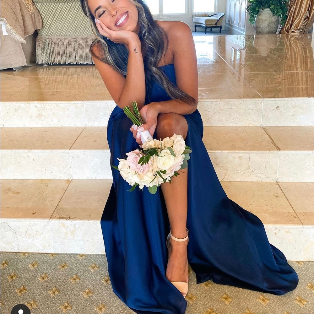 Vera Wang strapless bridesmaid dress